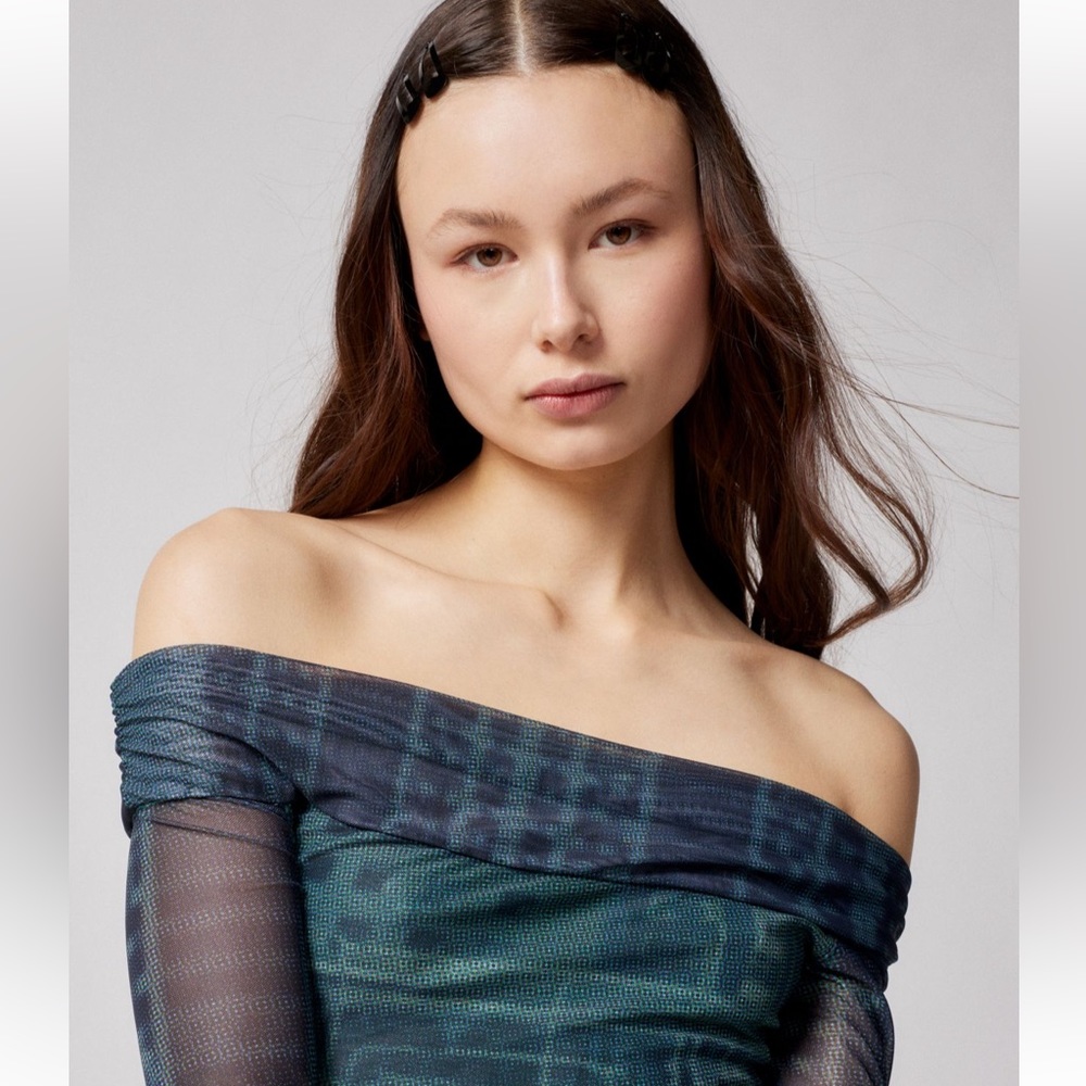 🌿 NWT Women’s Urban Outfitters Mesh Off-the-Shoulder Midi Dress 💥 - Picture 6 of 9